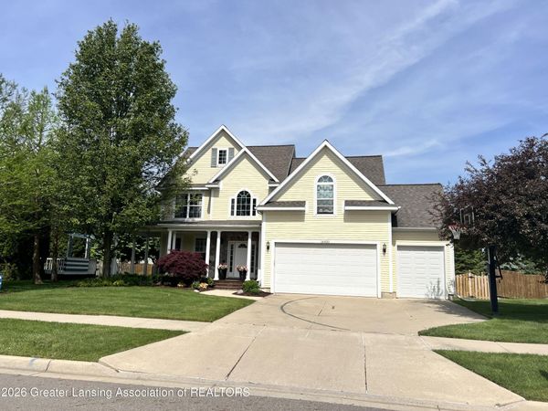 16920 Black Walnut Lane, East Lansing, MI 48823