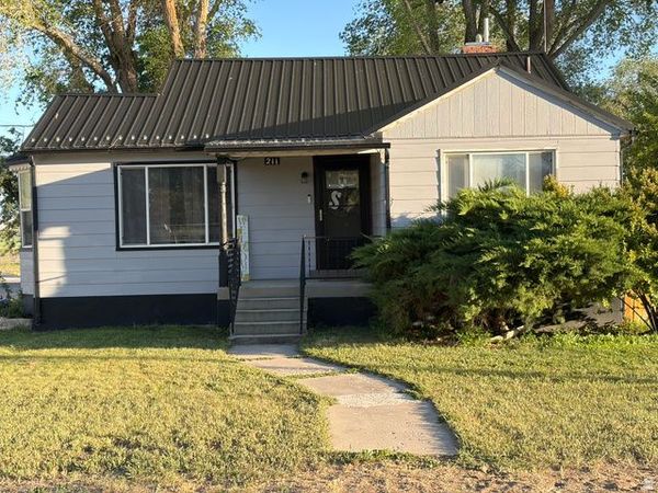 211 W 100 S, Gunnison, UT 84634