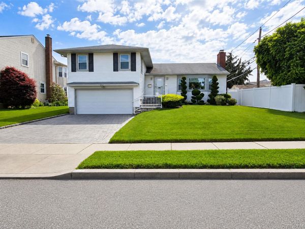 866 Abbott Street, East Meadow, NY 11554