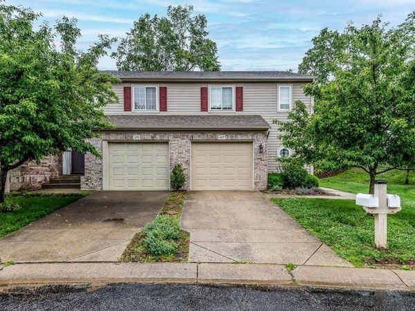 627 E Bayberry Court West, Bloomington, IN 47401