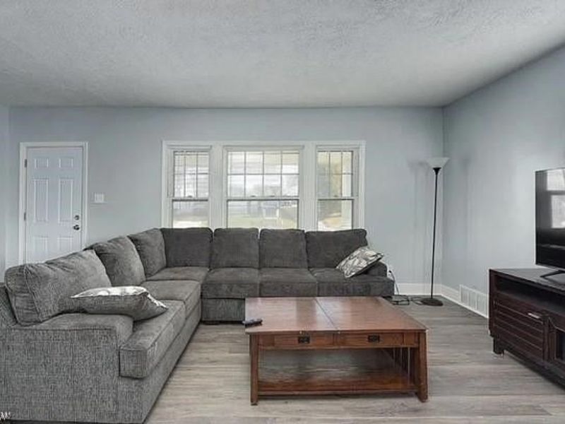 4912 E 85th Street, Garfield Heights, OH 44125 Photo 3