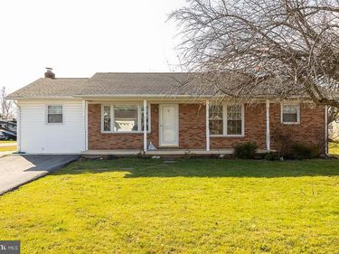 120 MEADOWLARK LANE, STEPHENS CITY, VA 22655