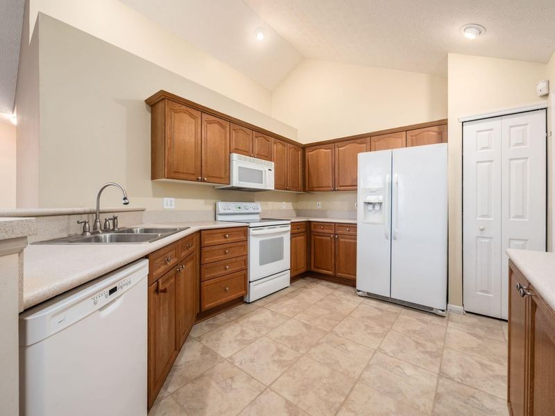 2626 Landings Way , Unit 12, Grove City, OH 43123 Photo 13
