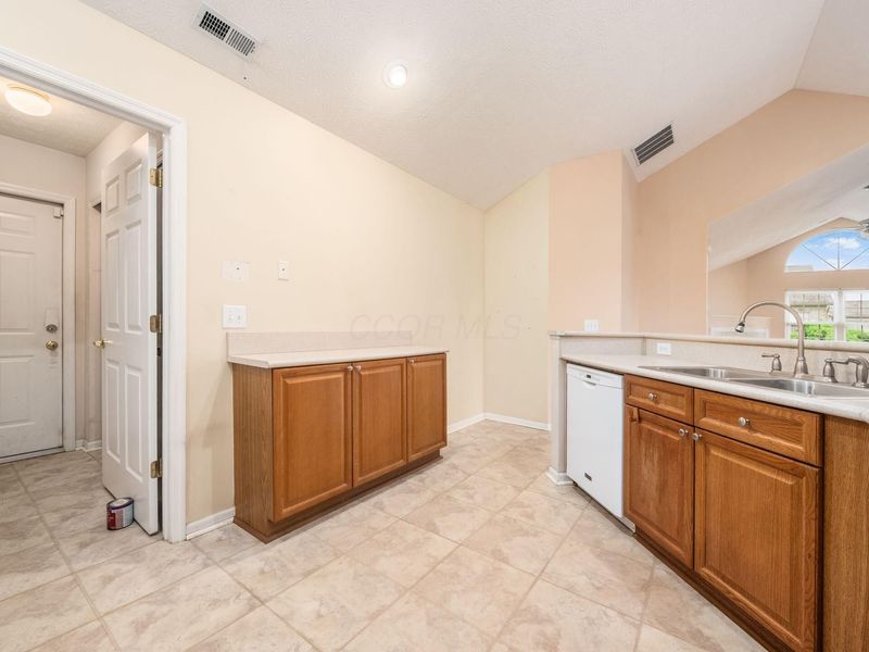 2626 Landings Way , Unit 12, Grove City, OH 43123 Photo 15