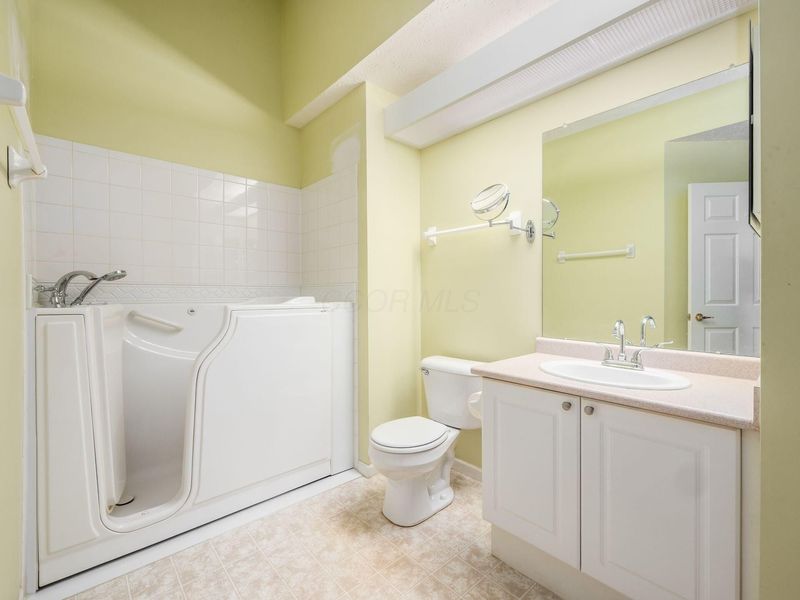 2626 Landings Way , Unit 12, Grove City, OH 43123 Photo 26
