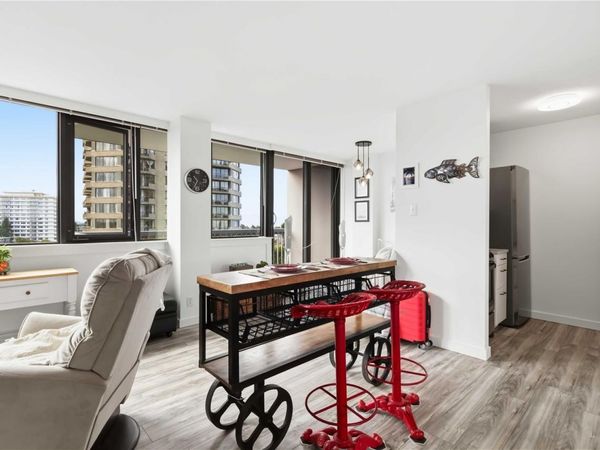 647 Michigan St , Unit 1007, Victoria, BC V8V 2P7