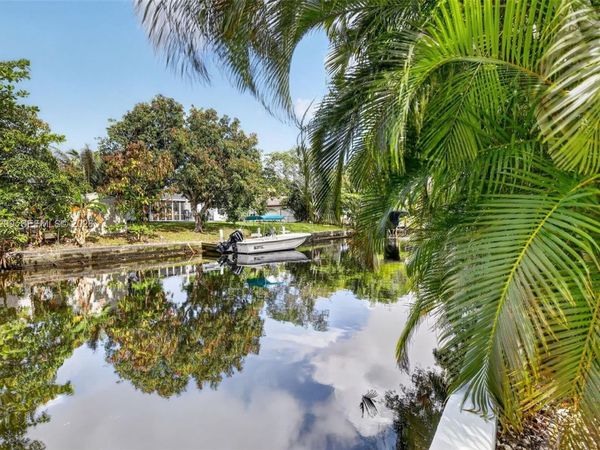 2048 SW 28th Ter, Fort Lauderdale, FL 33312