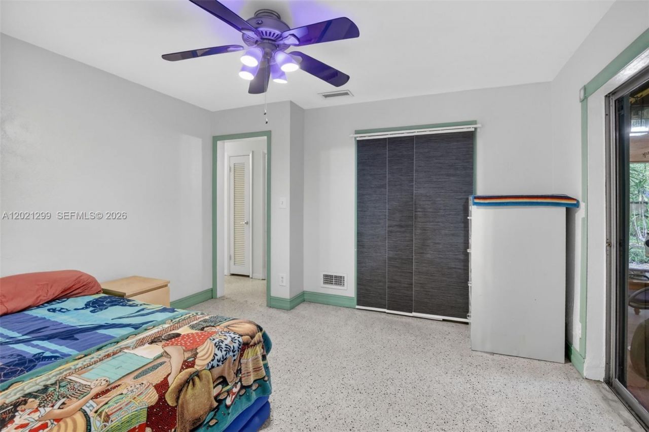 2048 SW 28th Ter, Fort Lauderdale, FL 33312 Photo