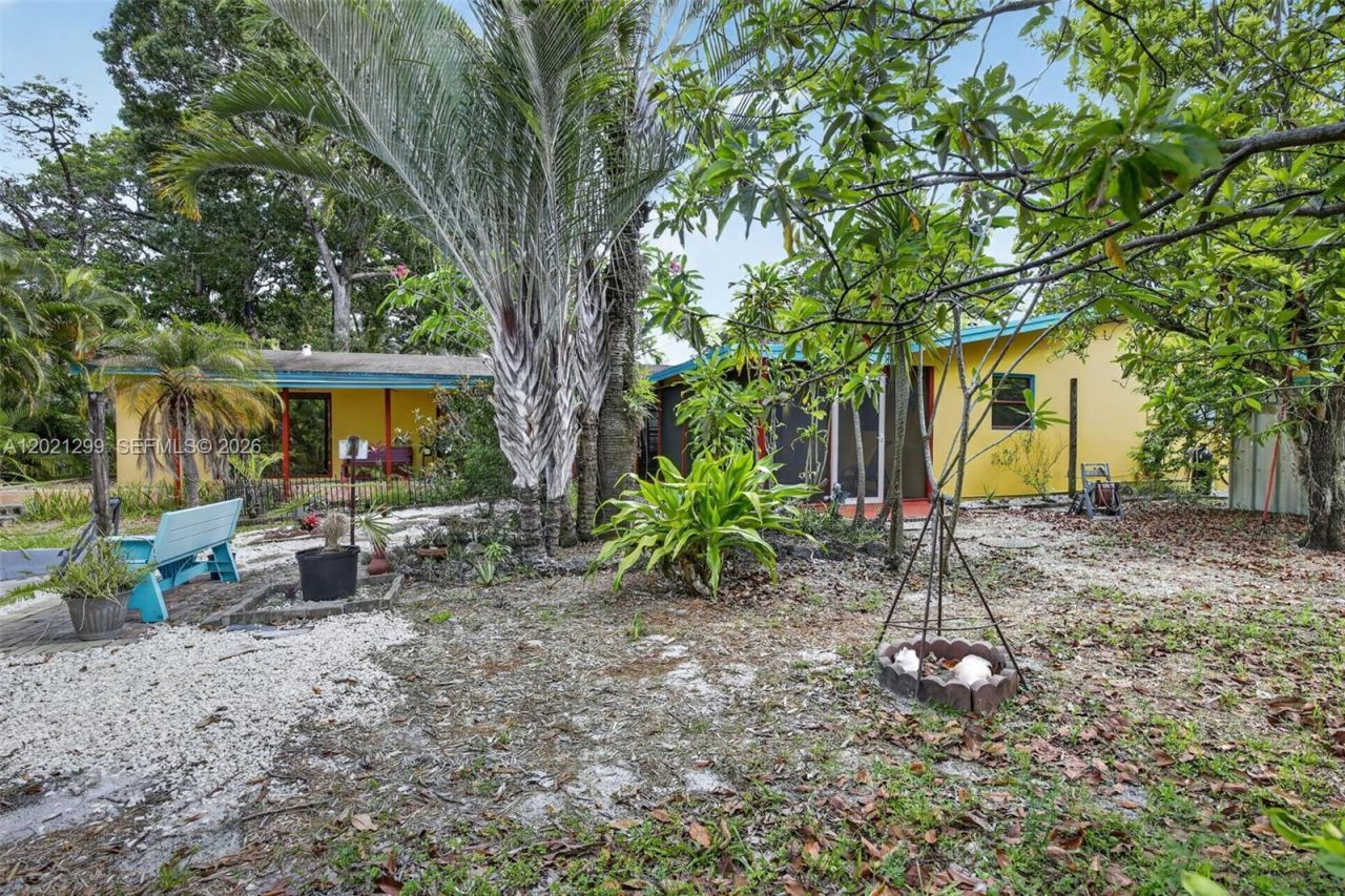 2048 SW 28th Ter, Fort Lauderdale, FL 33312 Photo