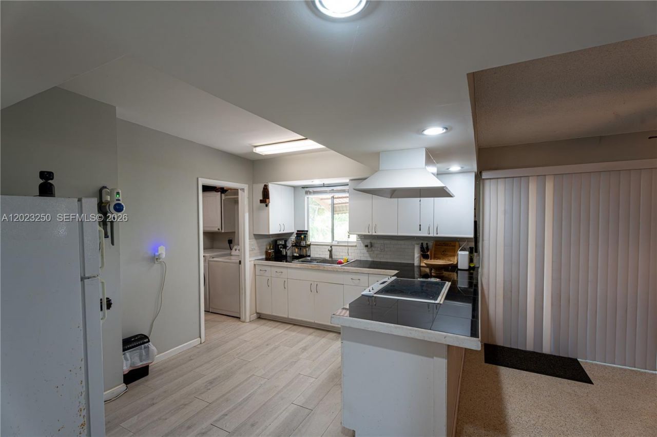 982 SW Airoso Blvd, Port Saint Lucie, FL 34983 Photo