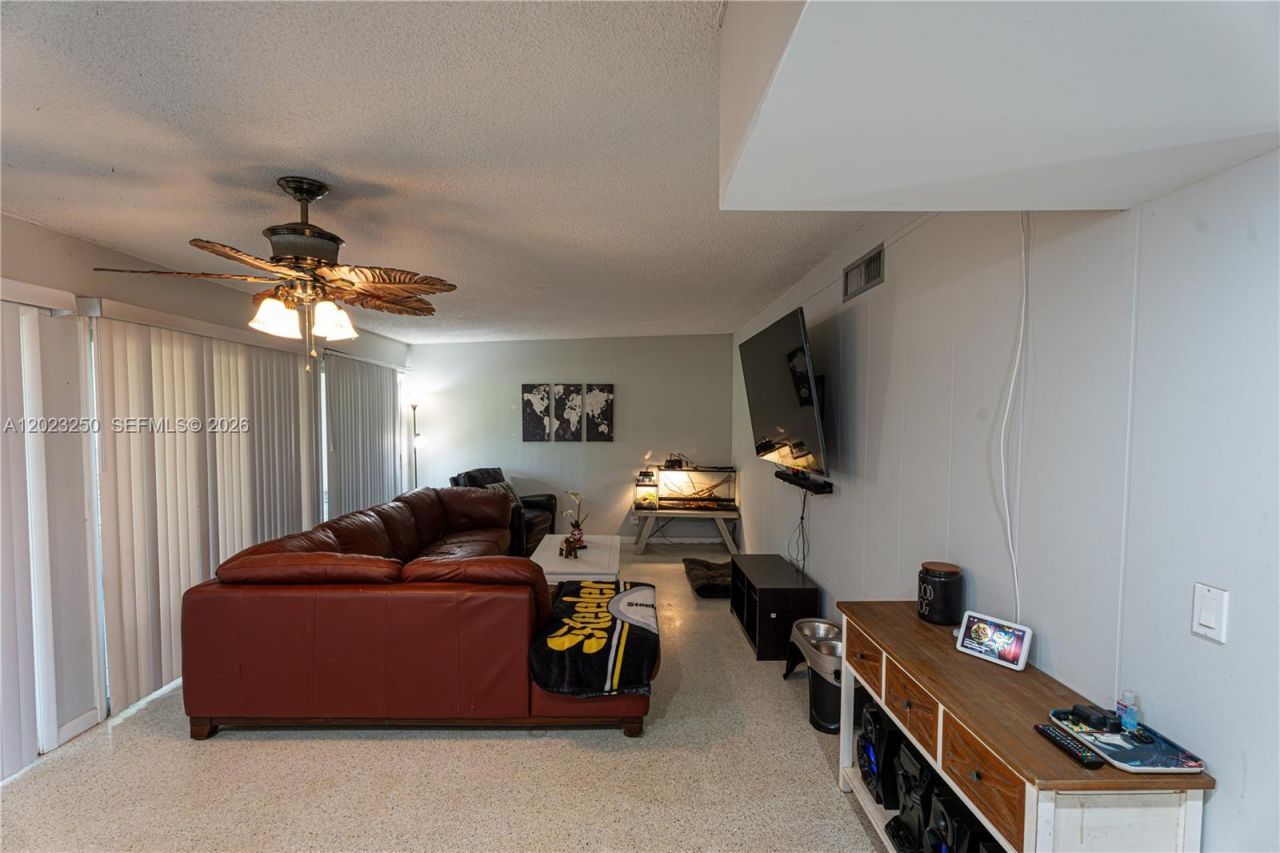 982 SW Airoso Blvd, Port Saint Lucie, FL 34983 Photo
