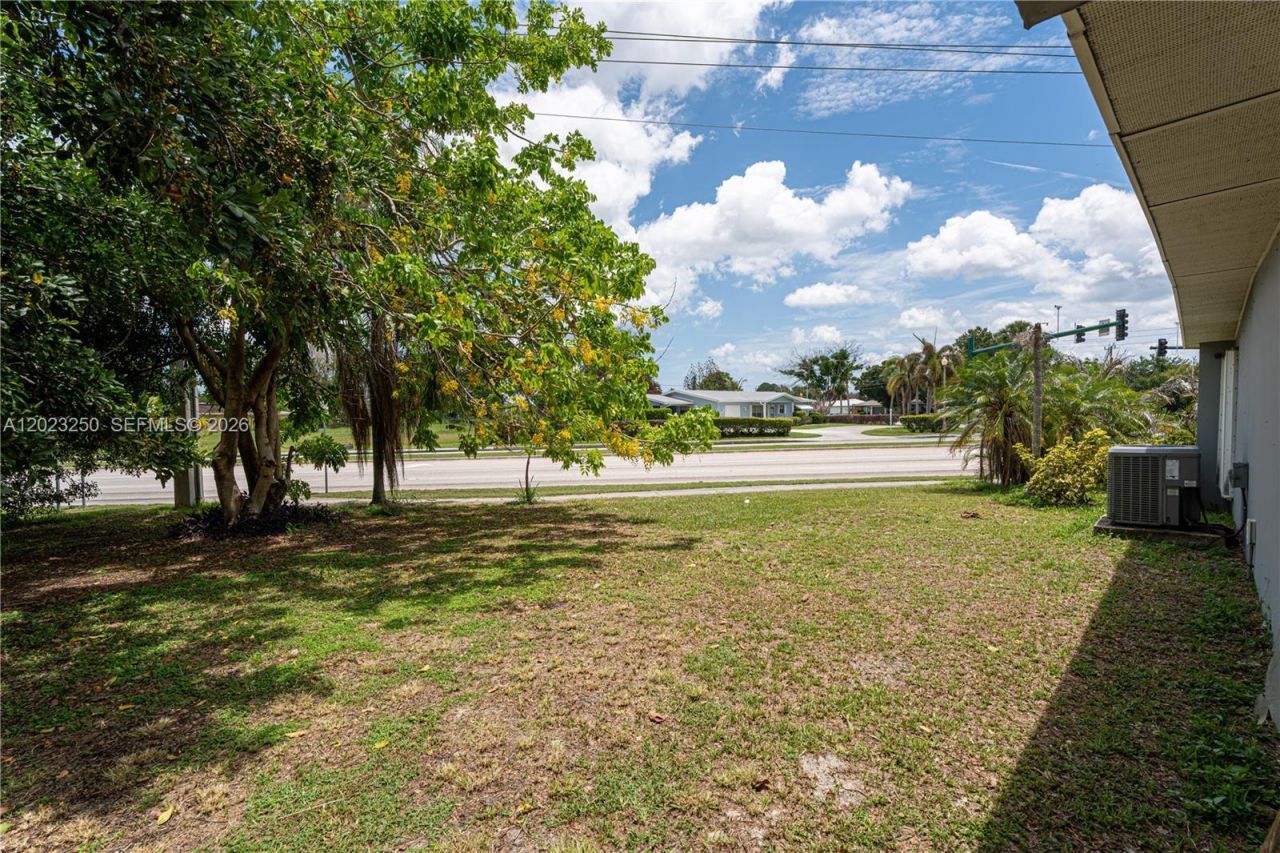 982 SW Airoso Blvd, Port Saint Lucie, FL 34983 Photo