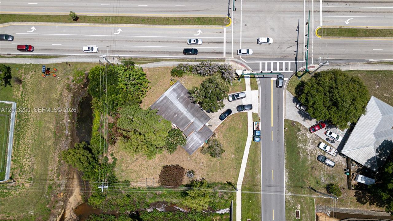 982 SW Airoso Blvd, Port Saint Lucie, FL 34983 Photo