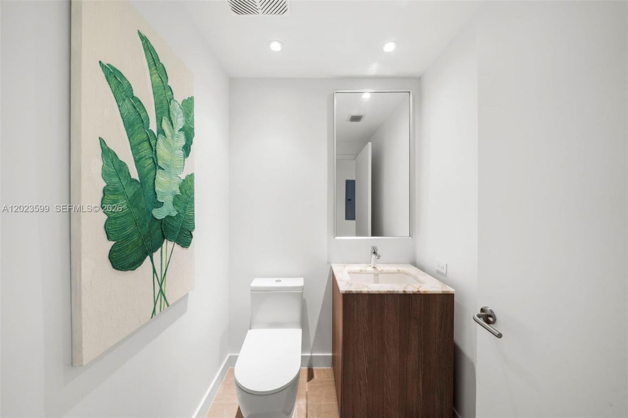 500 Alton , Unit 1205, Miami Beach, FL 33139 Photo