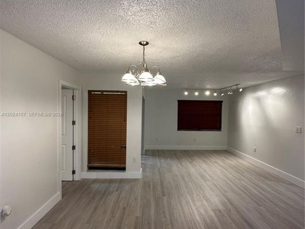 10813 NW 7th St , Unit 5-11, Miami, FL 33172