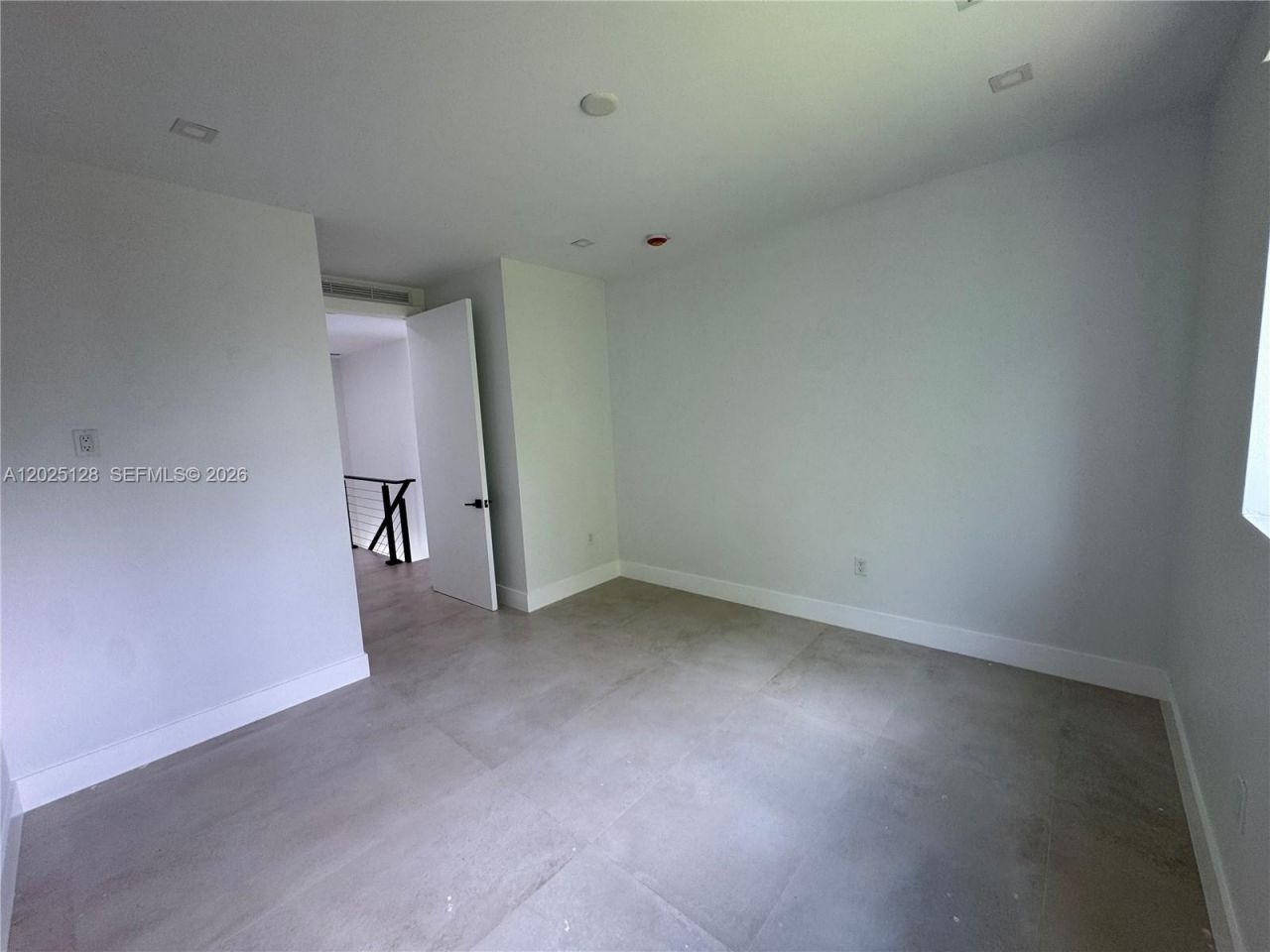 1924 NW 27th St, Miami, FL 33142 Photo