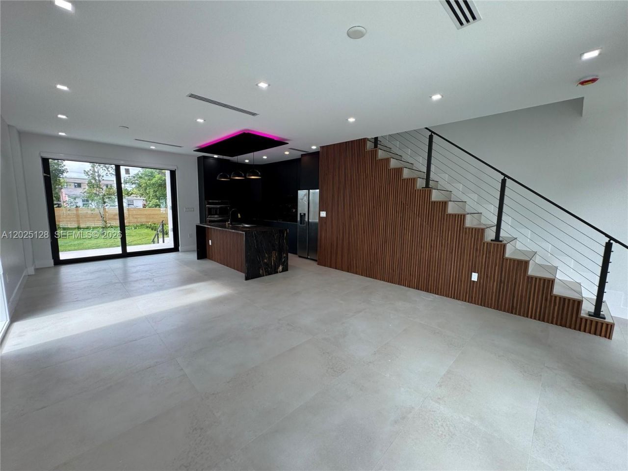 1924 NW 27th St, Miami, FL 33142 Photo