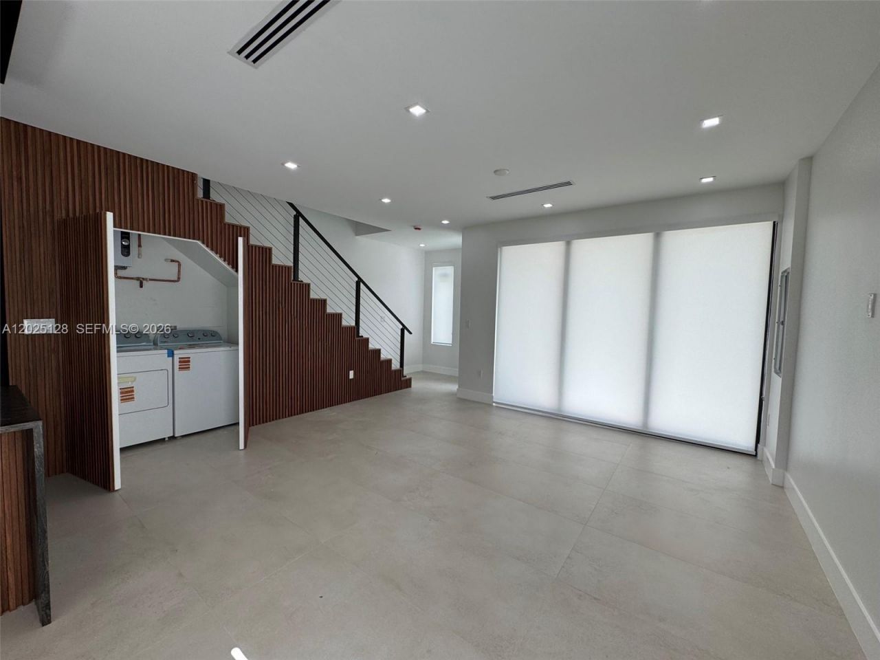 1924 NW 27th St, Miami, FL 33142 Photo