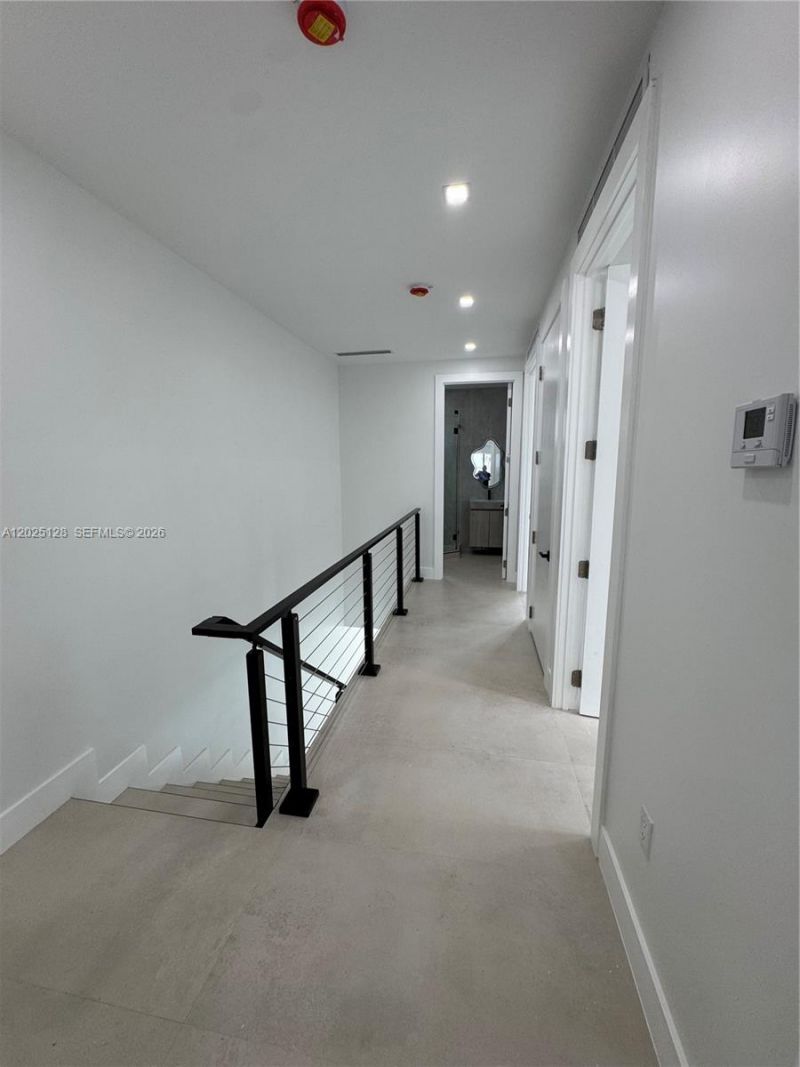 1924 NW 27th St, Miami, FL 33142 Photo