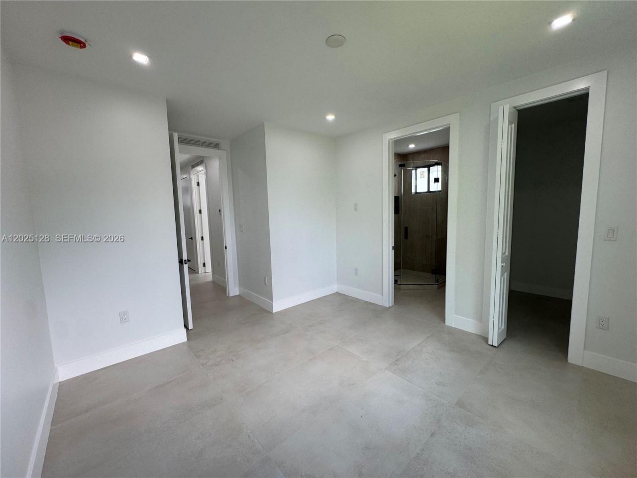 1924 NW 27th St, Miami, FL 33142 Photo