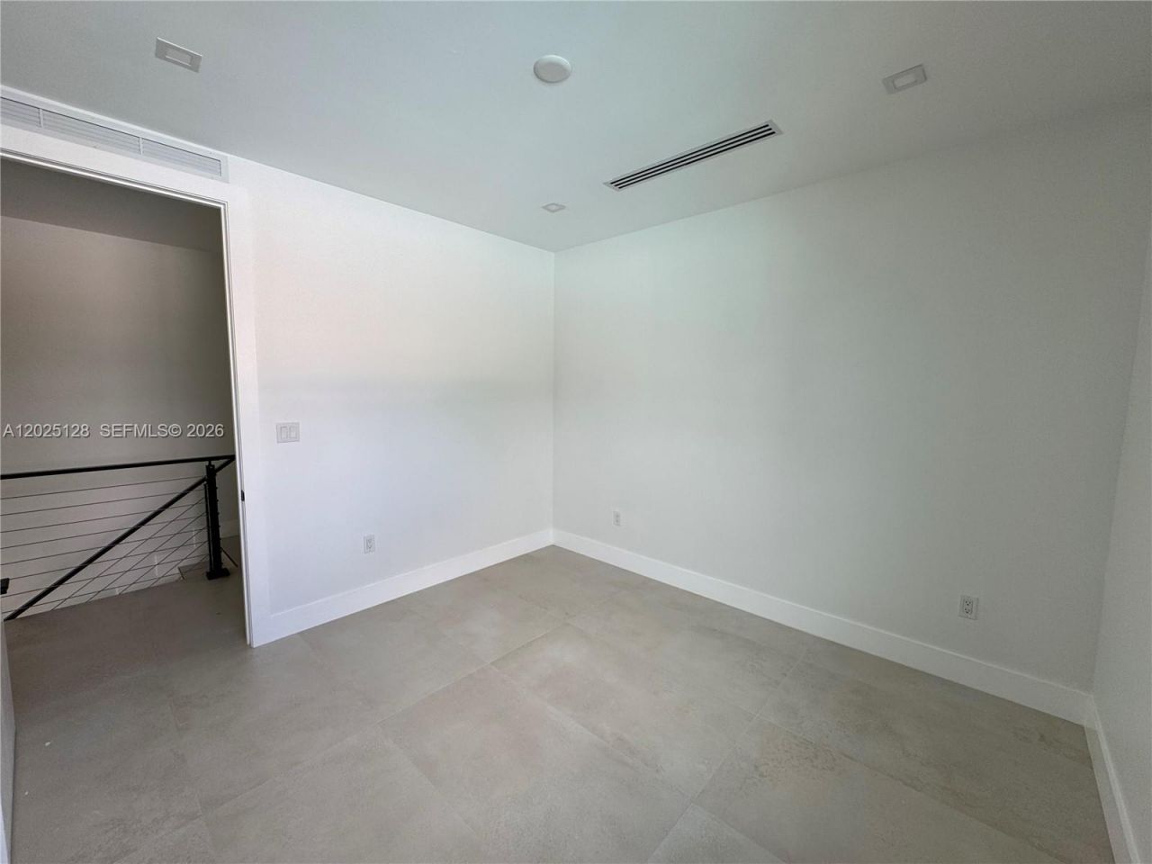 1924 NW 27th St, Miami, FL 33142 Photo