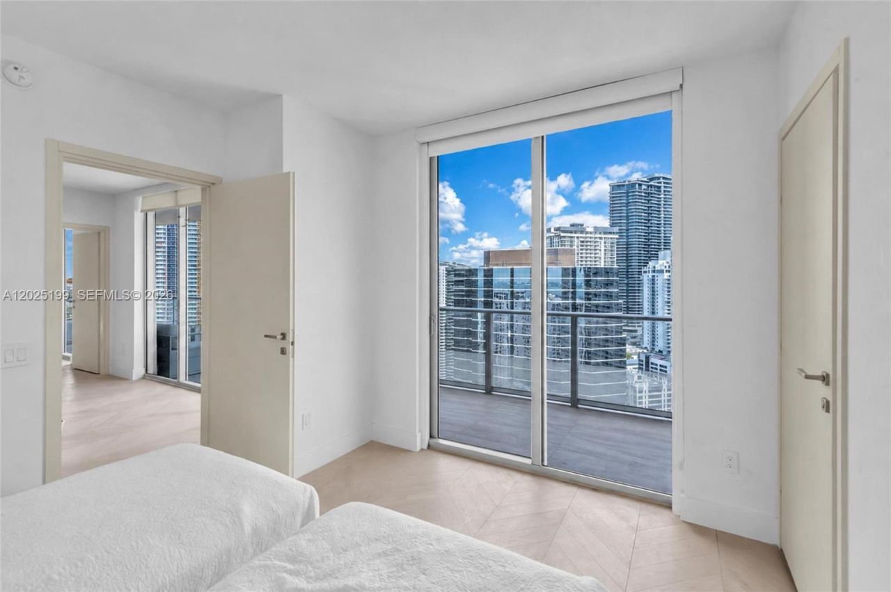 1300 Brickell Bay Dr , Unit 3408, Miami, FL 33131 Photo