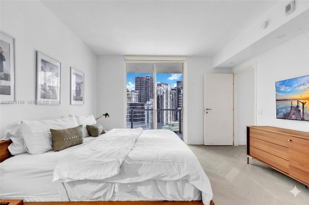 1300 Brickell Bay Dr , Unit 3408, Miami, FL 33131 Photo