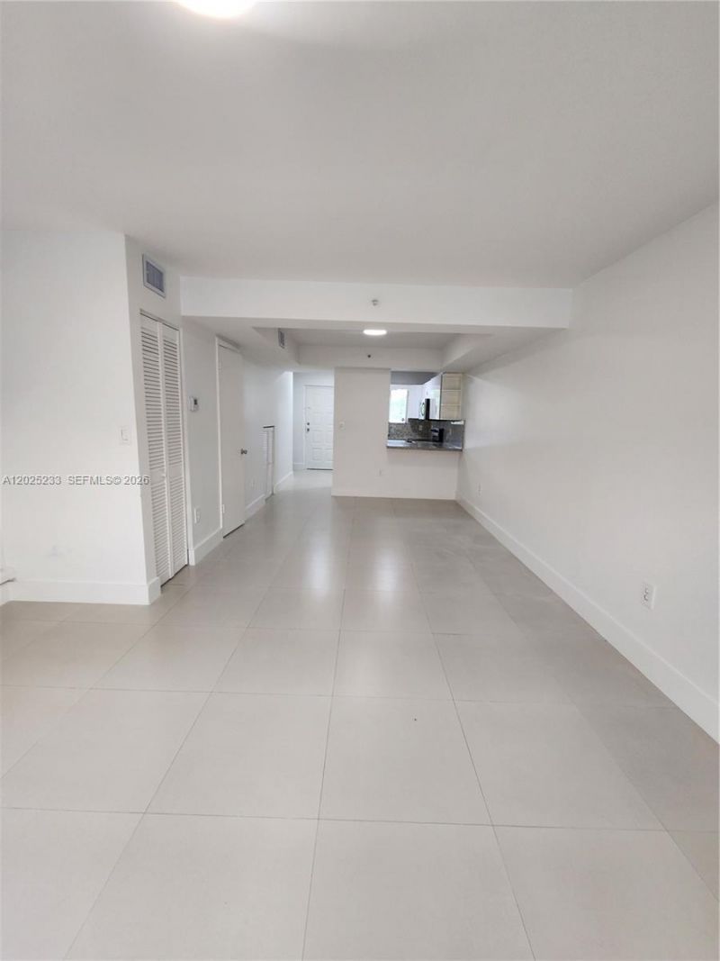 7785 W 30th Ct , Unit F-203, Hialeah, FL 33018 Photo