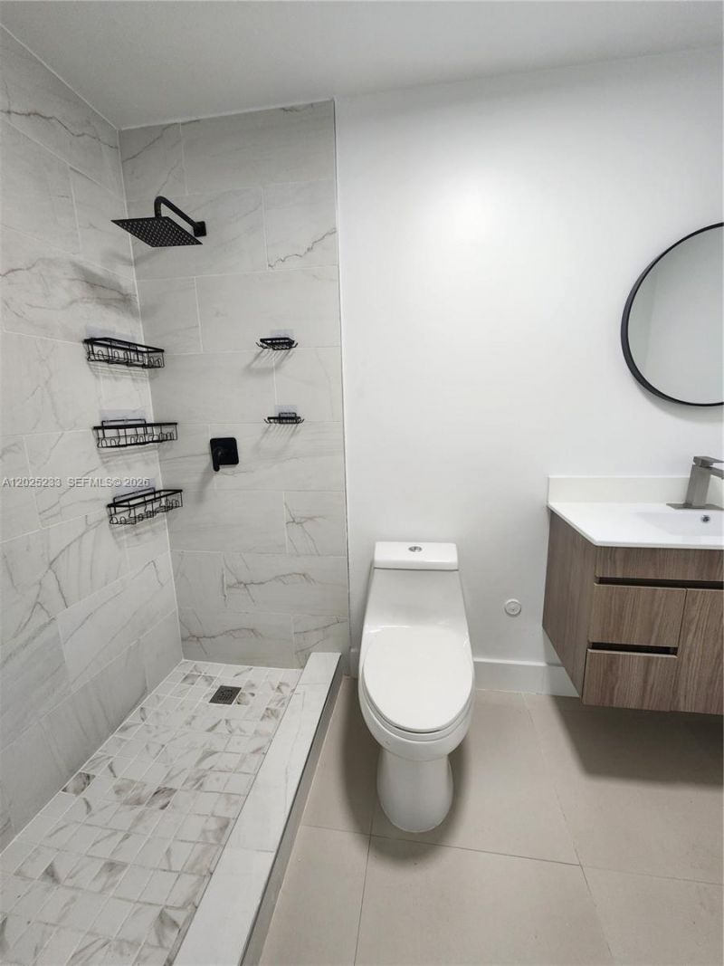 7785 W 30th Ct , Unit F-203, Hialeah, FL 33018 Photo