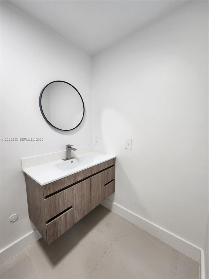 7785 W 30th Ct , Unit F-203, Hialeah, FL 33018 Photo