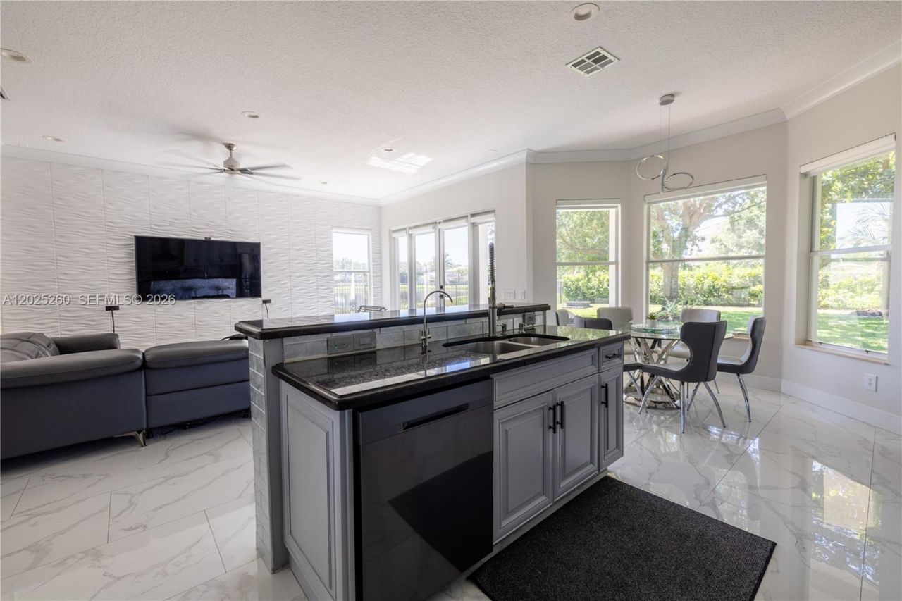 8904 Maple Hill Ct , Boynton Beach, FL 33473 Photo