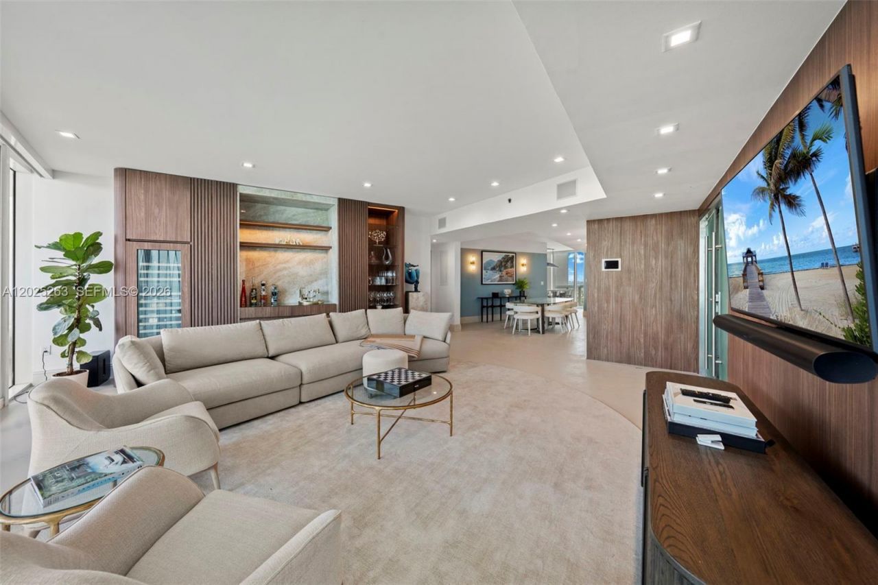 1000 S Pointe Dr , Unit 2803, Miami Beach, FL 33139 Photo