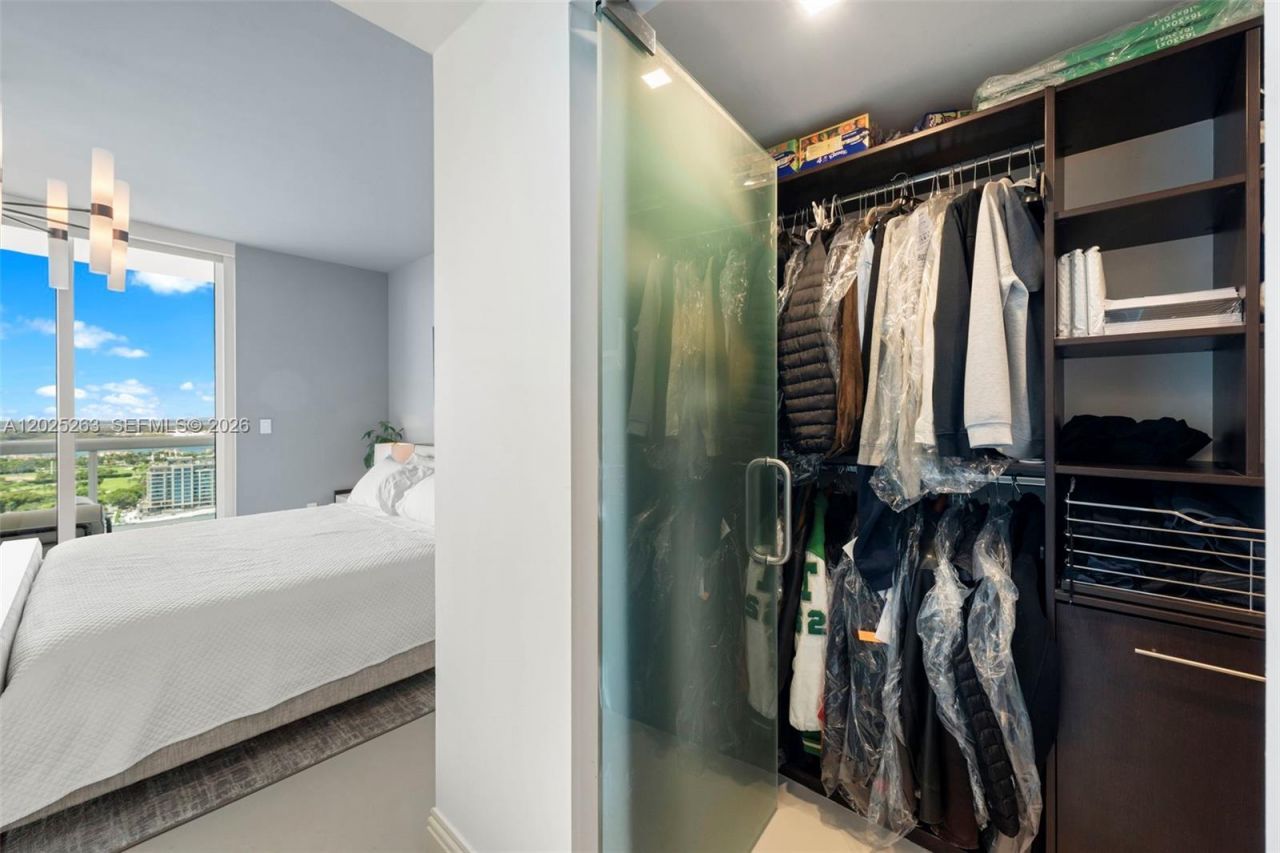 1000 S Pointe Dr , Unit 2803, Miami Beach, FL 33139 Photo