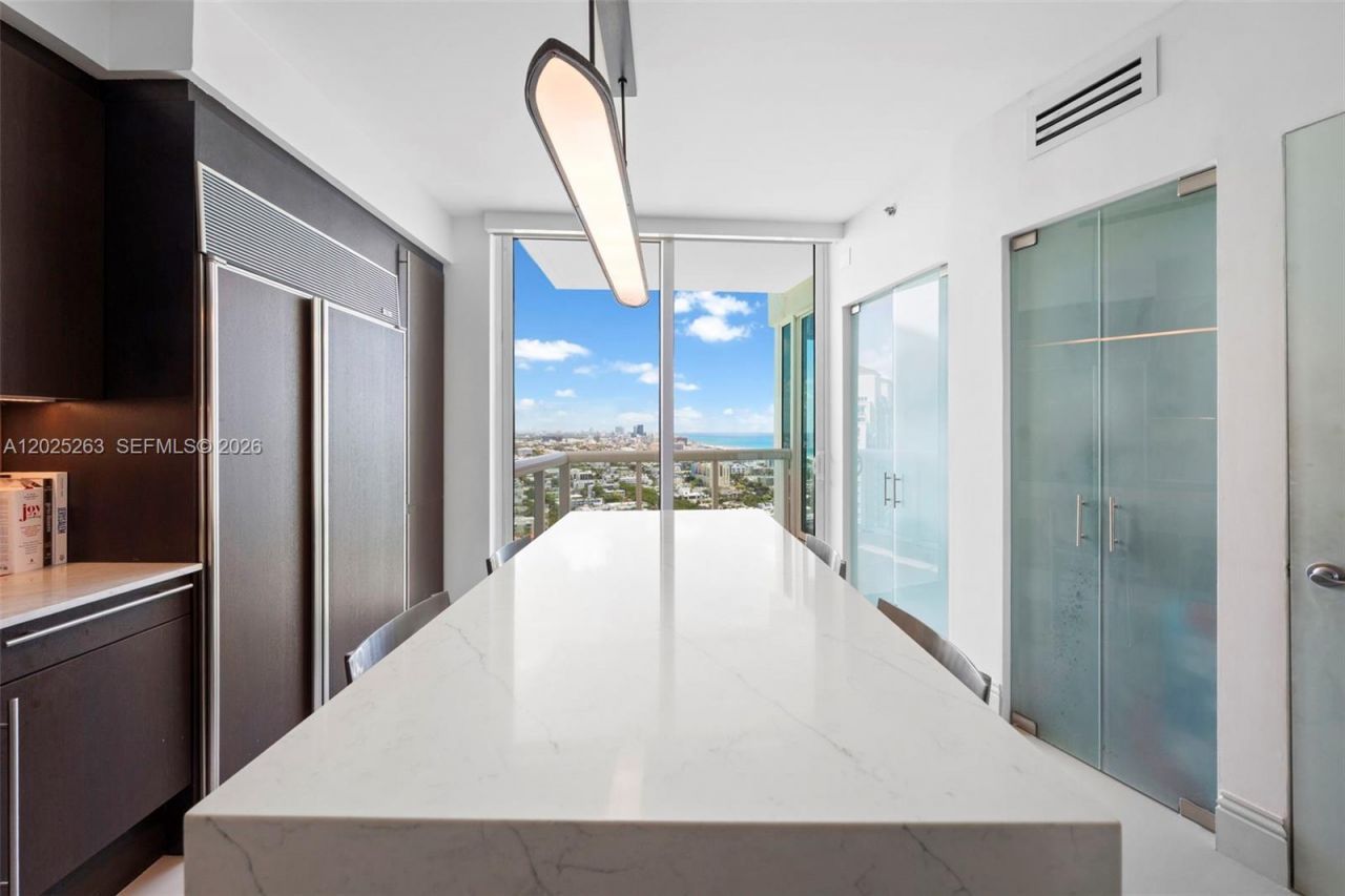 1000 S Pointe Dr , Unit 2803, Miami Beach, FL 33139 Photo
