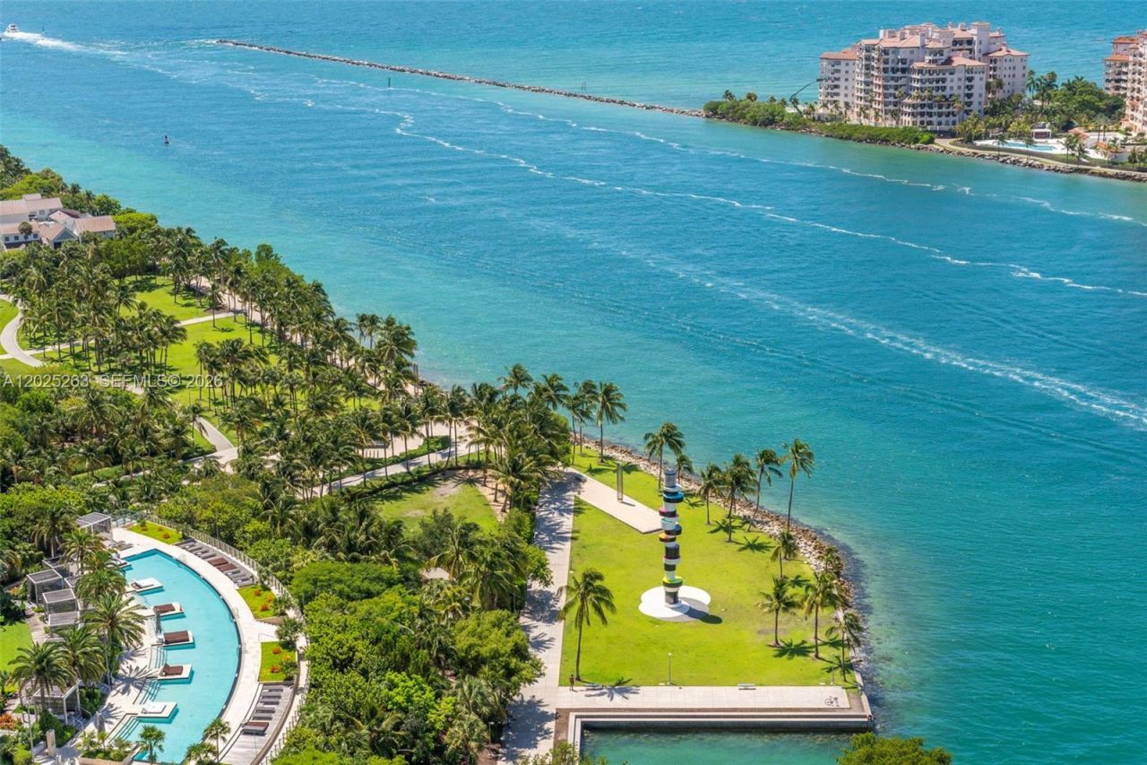1000 S Pointe Dr , Unit 2803, Miami Beach, FL 33139 Photo