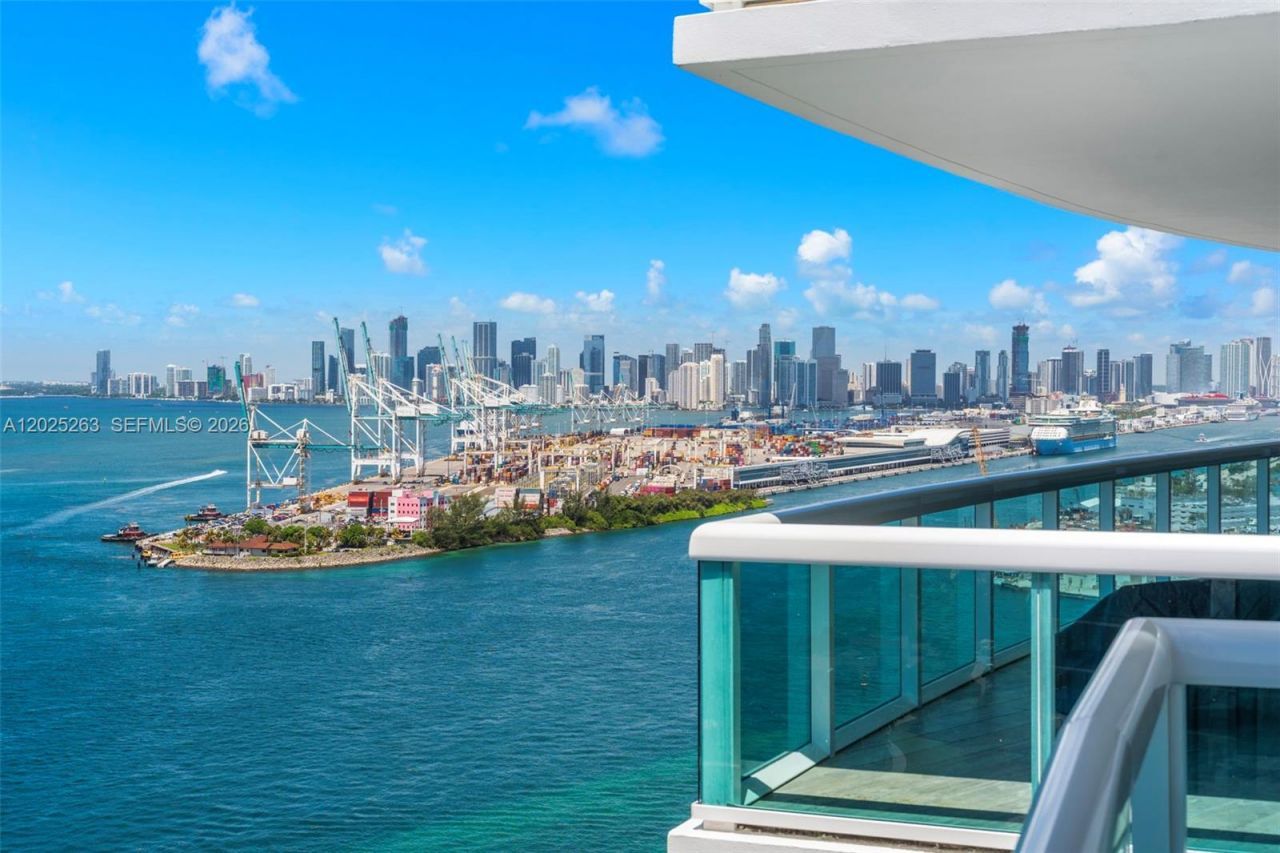 1000 S Pointe Dr , Unit 2803, Miami Beach, FL 33139 Photo