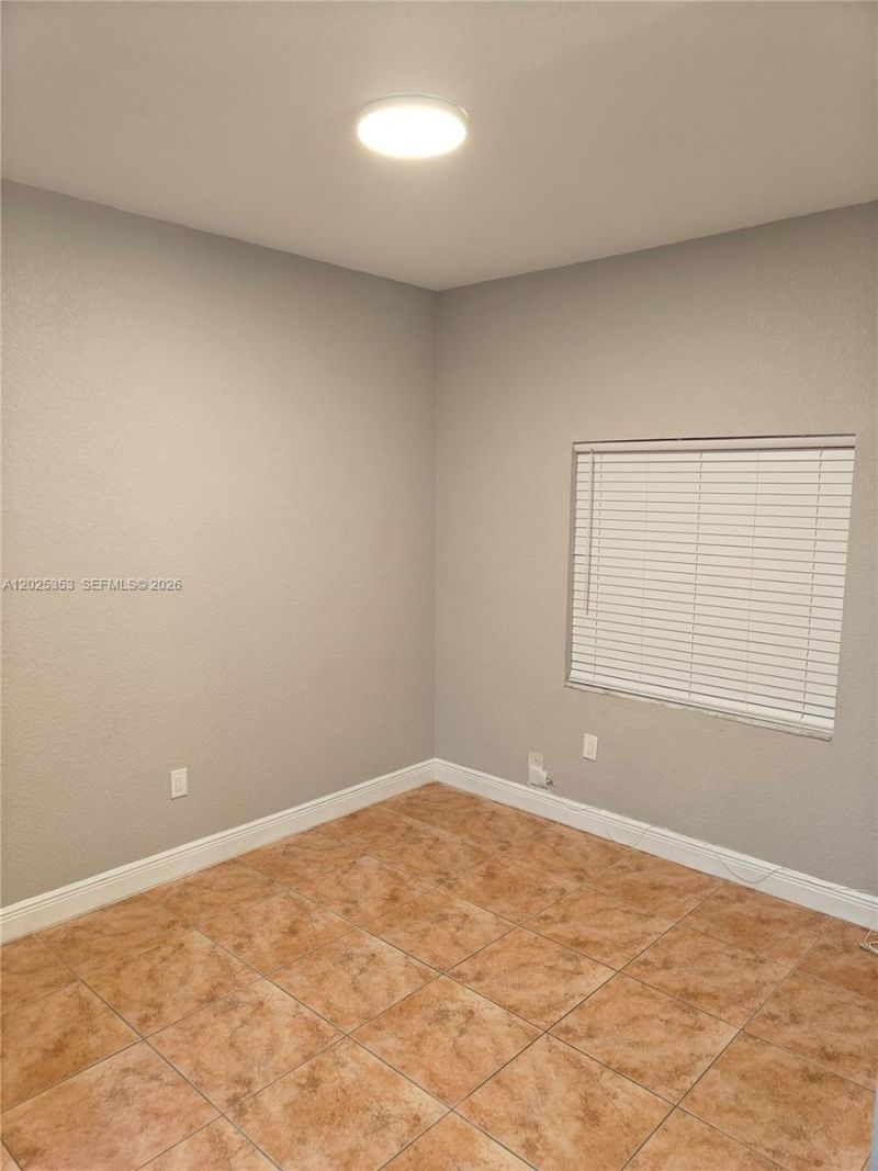 17866 NW 74th Ct, Hialeah, FL 33015 Photo