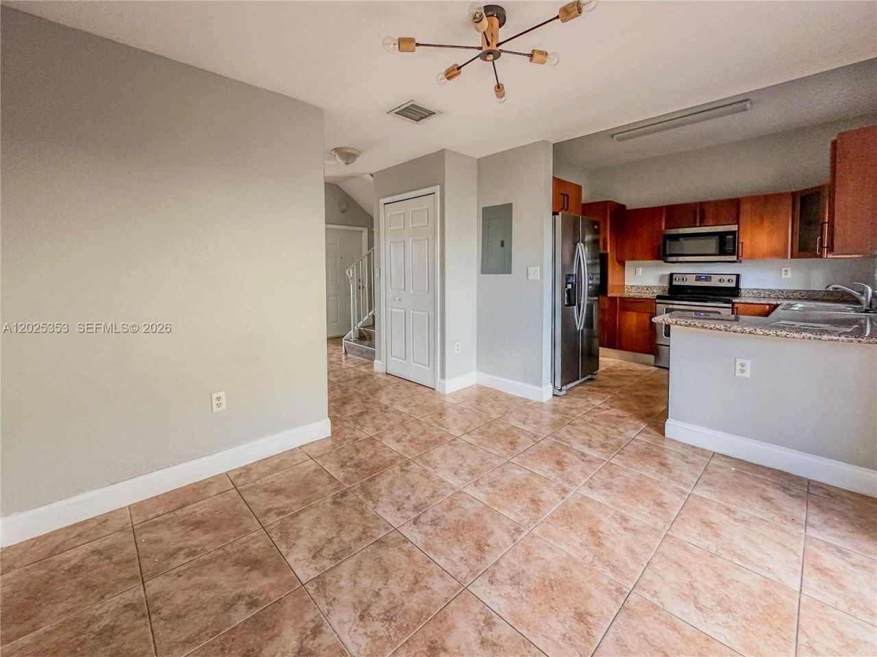 17866 NW 74th Ct, Hialeah, FL 33015 Photo