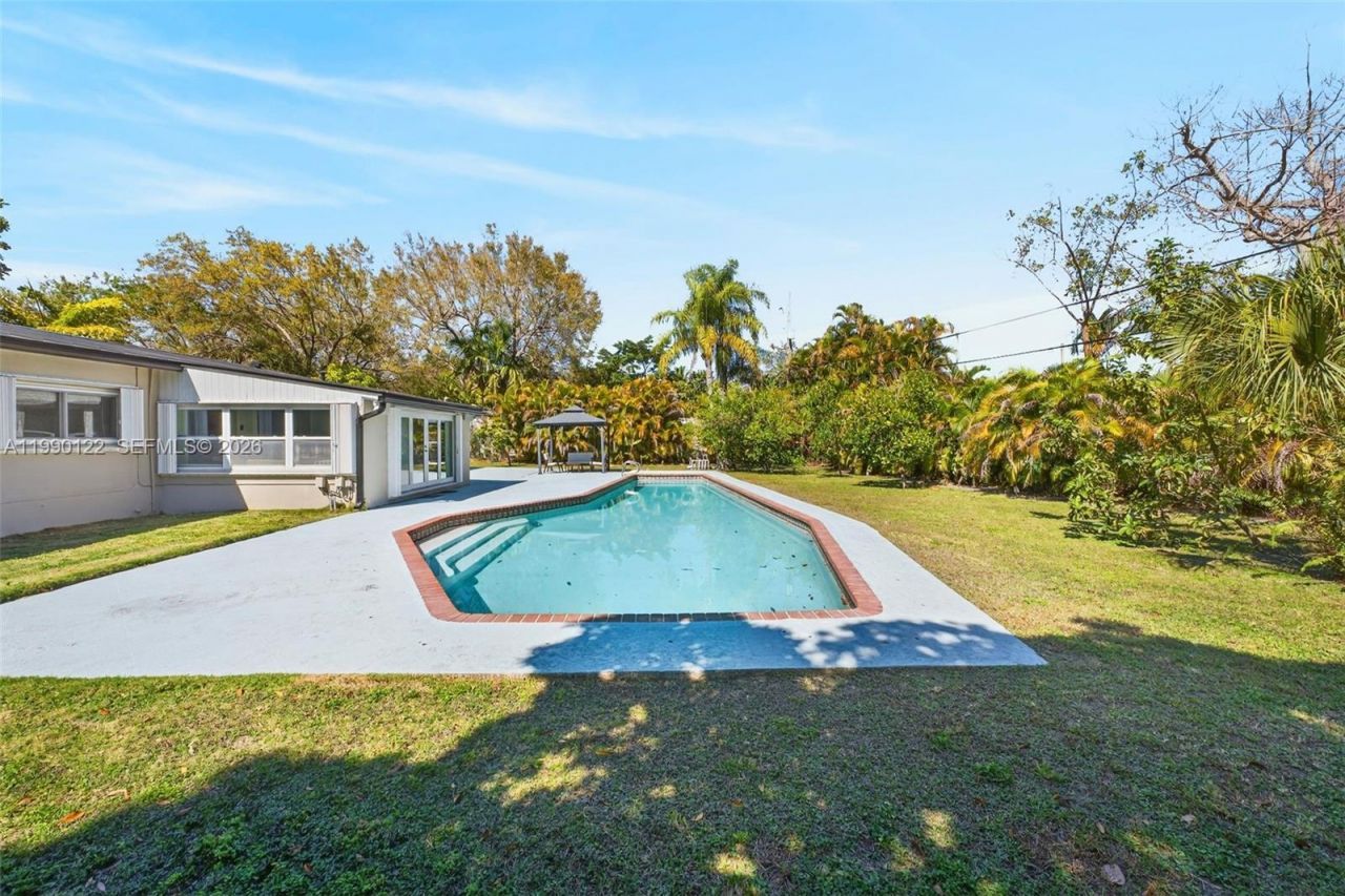 12935 SW 81st Ave , Pinecrest, FL 33156 Photo