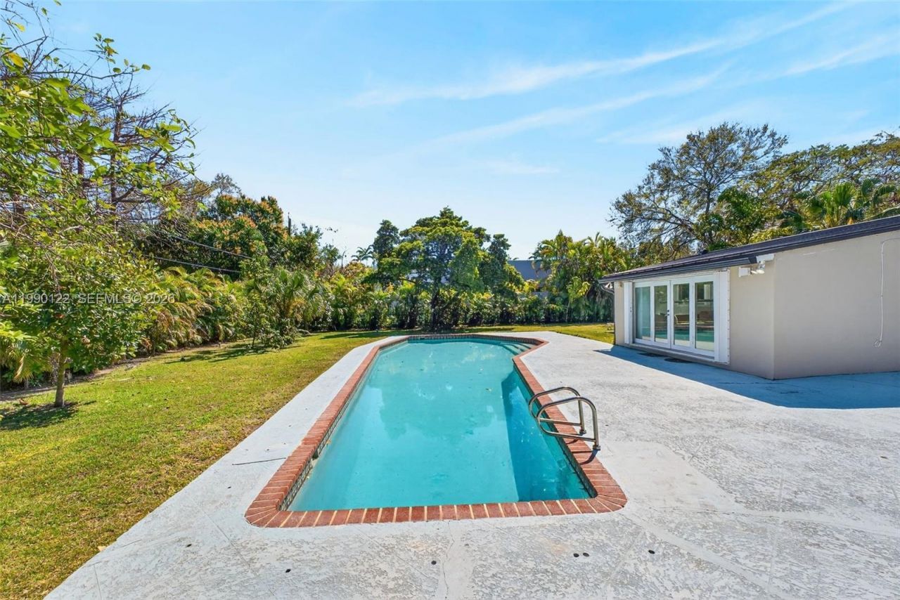 12935 SW 81st Ave , Pinecrest, FL 33156 Photo