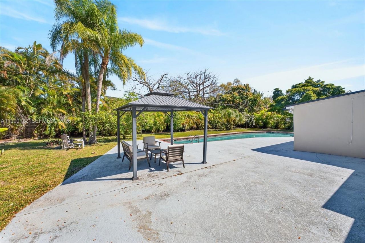 12935 SW 81st Ave , Pinecrest, FL 33156 Photo