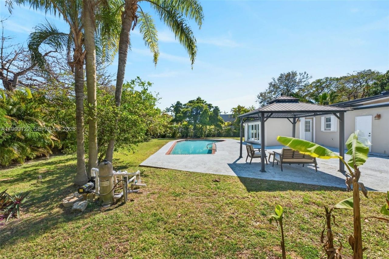 12935 SW 81st Ave , Pinecrest, FL 33156 Photo