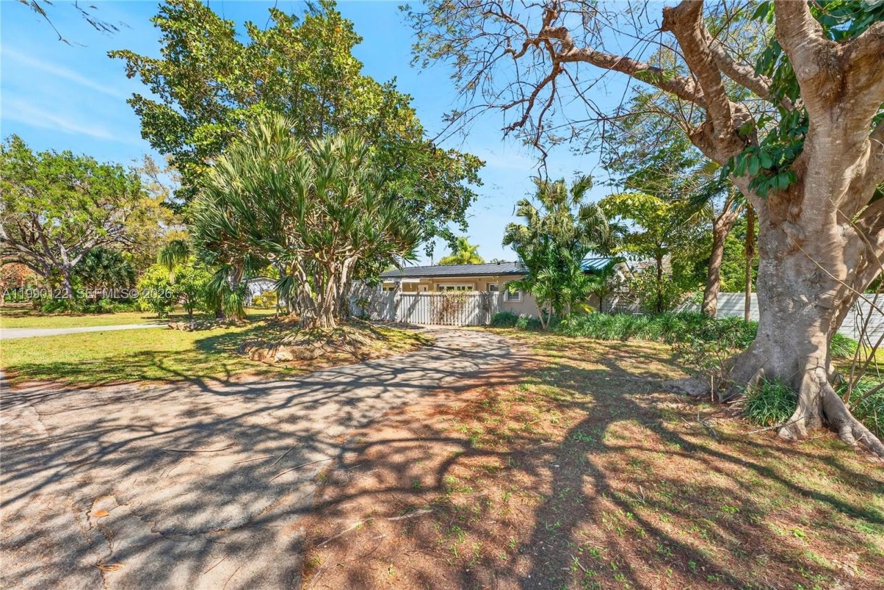 12935 SW 81st Ave , Pinecrest, FL 33156 Photo