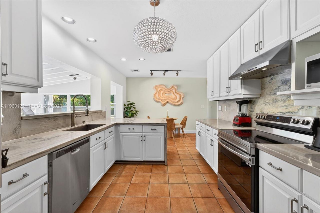 12935 SW 81st Ave , Pinecrest, FL 33156 Photo