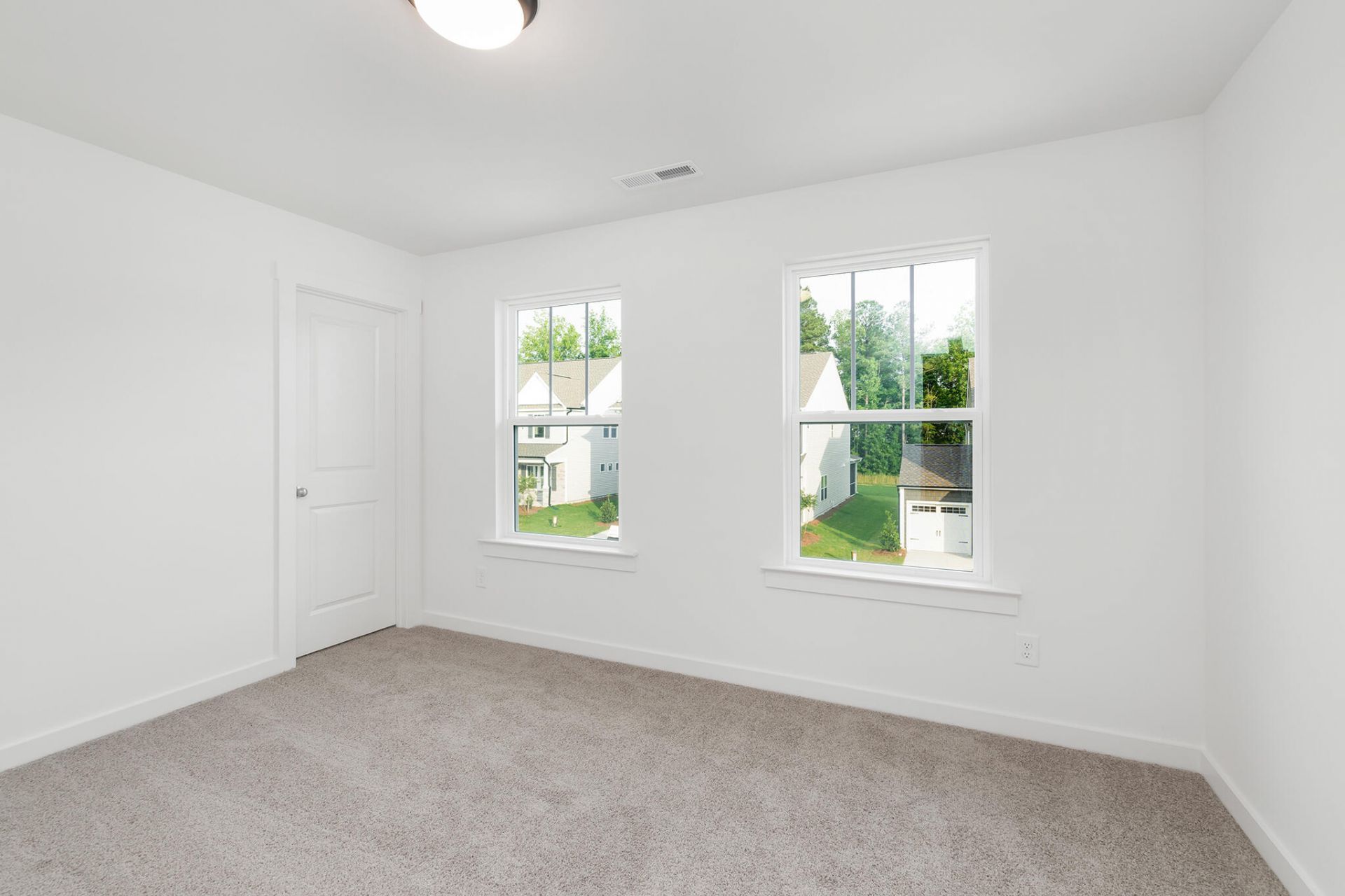 1015 Toland Drive Photo 19