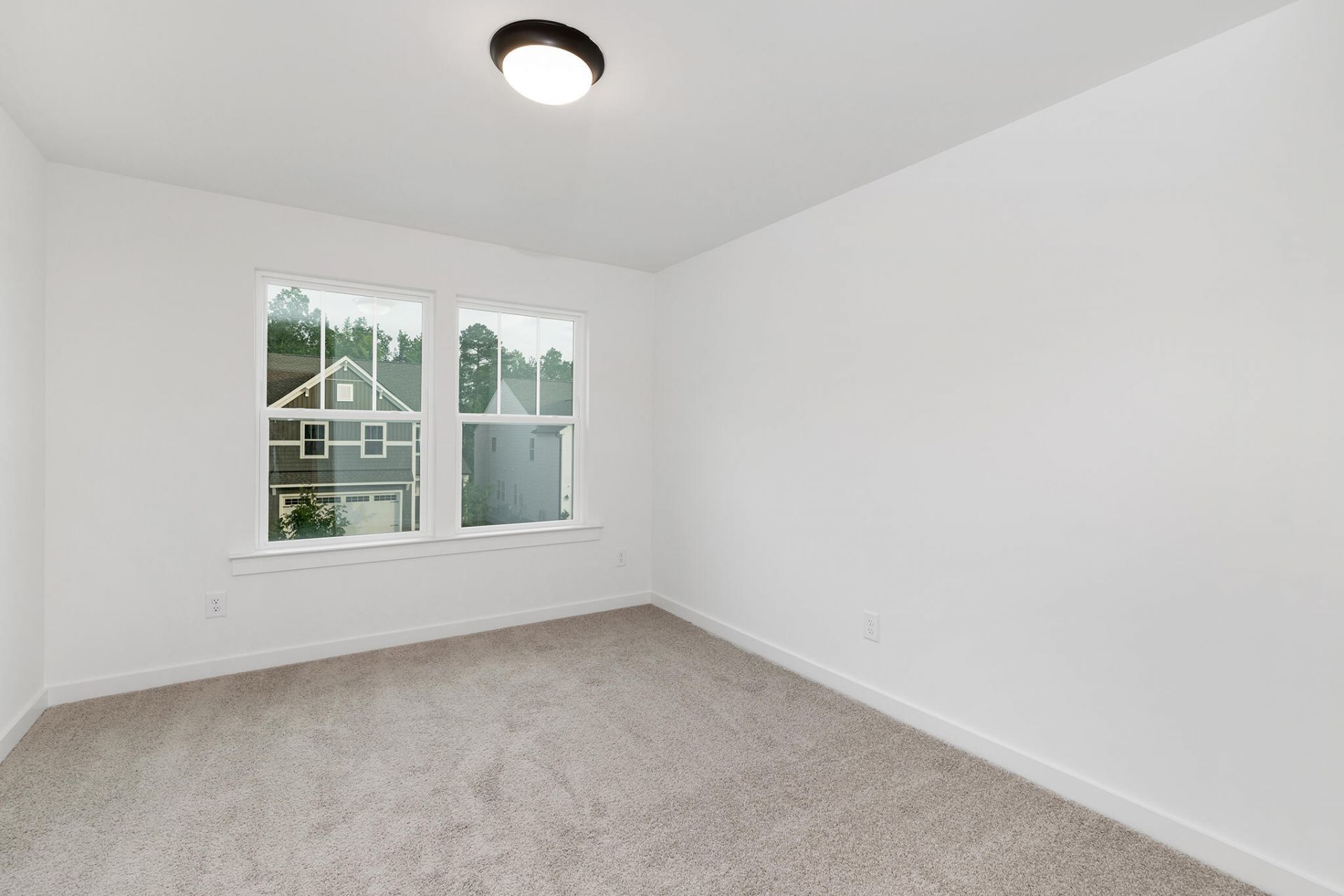 1015 Toland Drive Photo 20