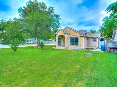 3101 Angle Avenue, Fort Worth, TX 76106