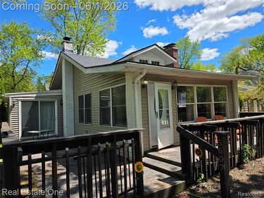5607 Loveland Street, West Bloomfield Twp, MI 48322