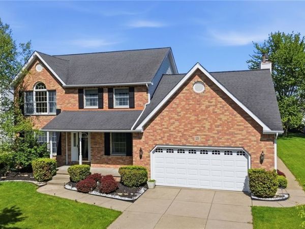 21 W Royal Hill Drive, Orchard Park, NY 14127