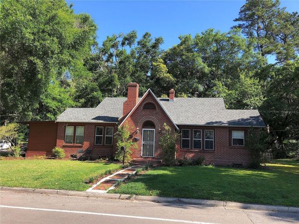 2060 NW 3RD AVENUE , GAINESVILLE, FL 32607